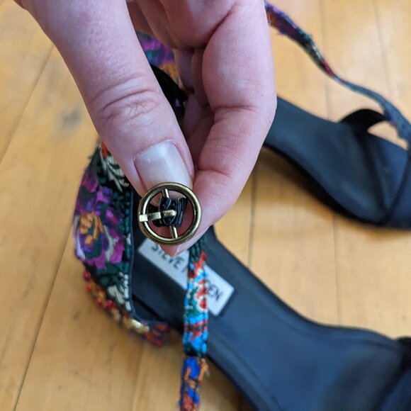 Steve Madden Inca Bright Multi Brocade Ankle Strap Heels sz 8 - Picture 9 of 9